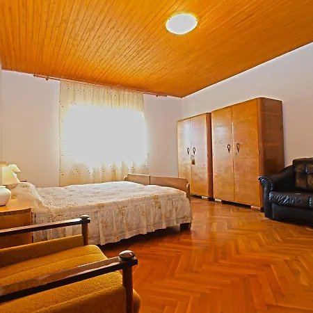 度假居 House Marija 1354