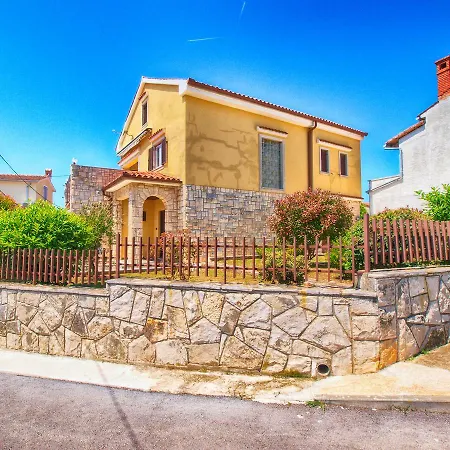 度假居 House Marija 1354