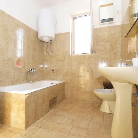 度假居 House Marija 1354 *